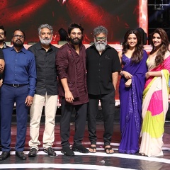 Allu Arjun's Pushpa 2 Pre-Release Event Photos