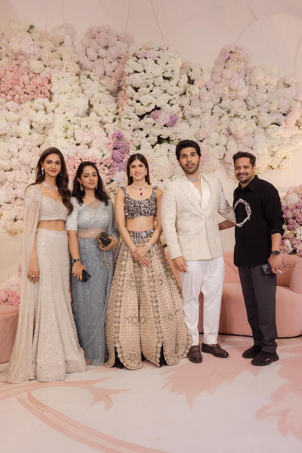 Allu Sirish Grand Pre Wedding Reception22