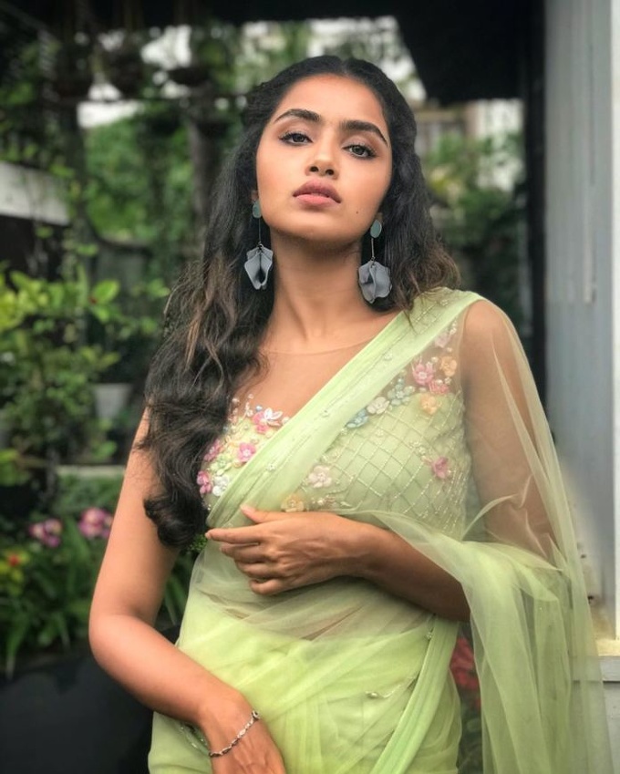 anupama-parameswaran-4