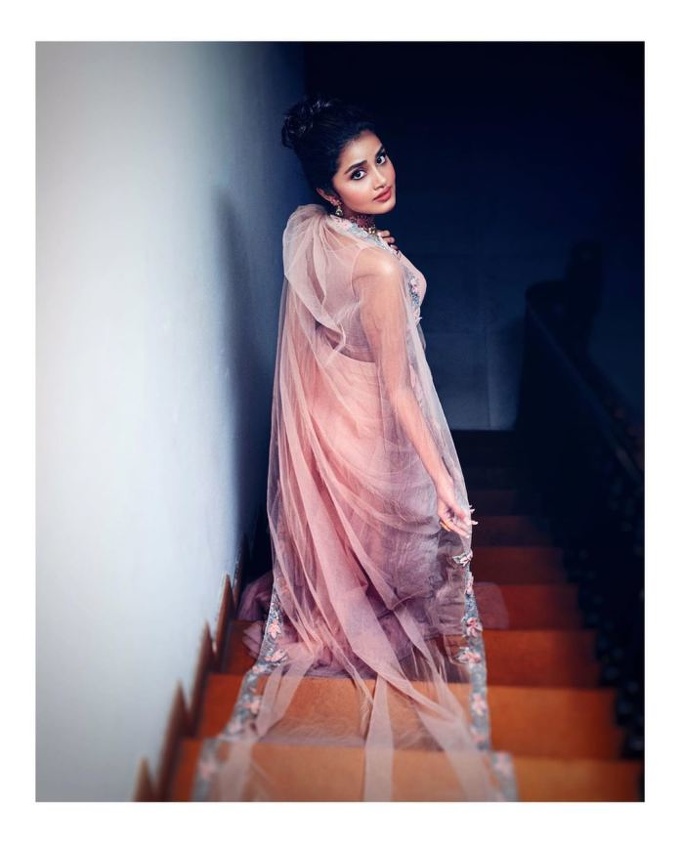 Anupama-Parameswaran-4-1