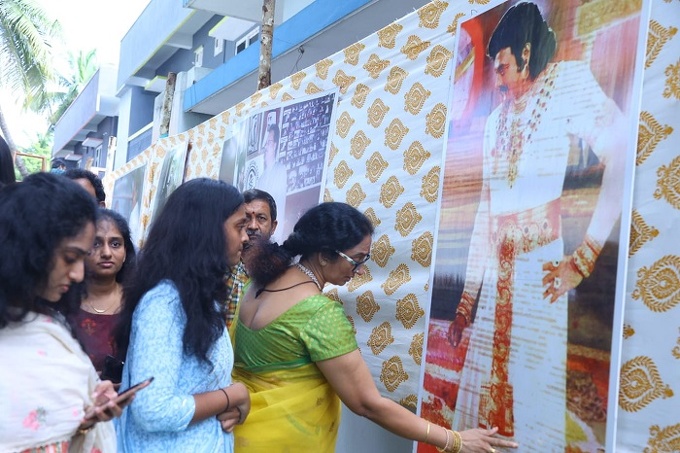 Prabhas at Mogalthuru Albums6