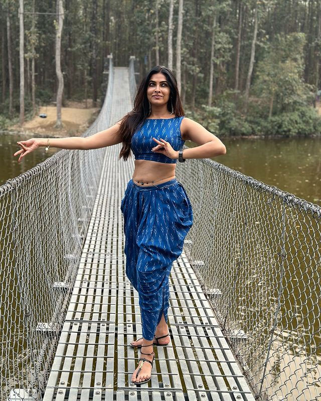 Divi Vadthya5