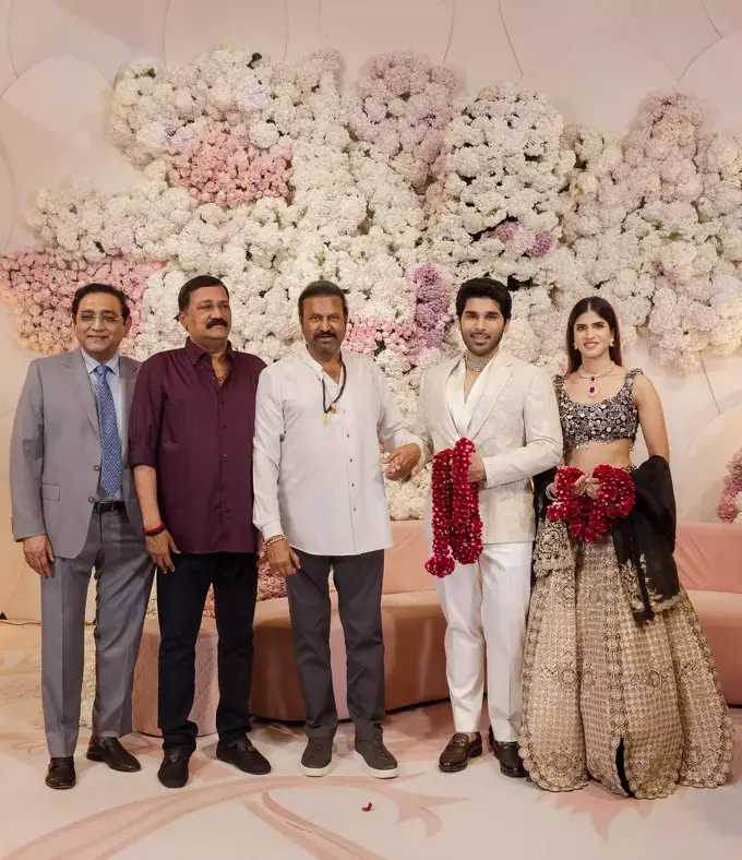 Allu Sirish Grand Pre Wedding Reception23
