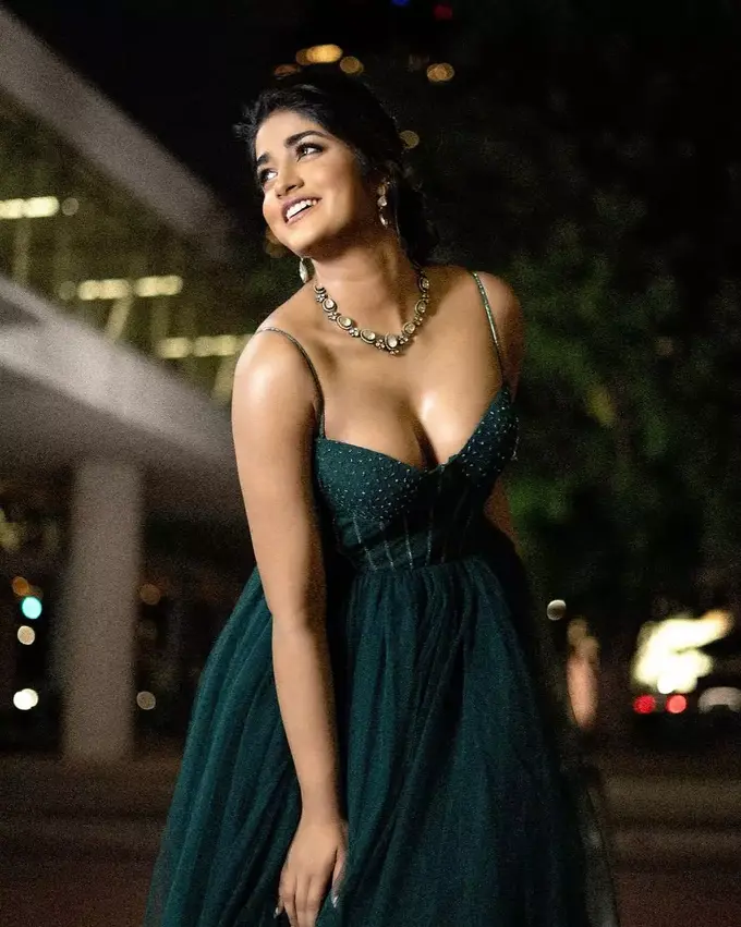 Dimple Hayathi6.webp