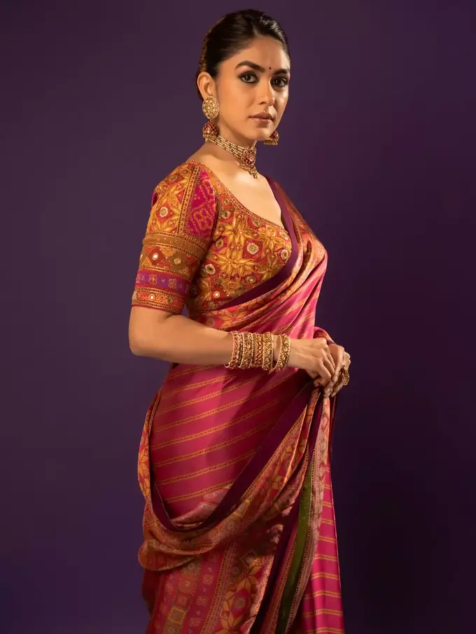Mrunal Thakur2