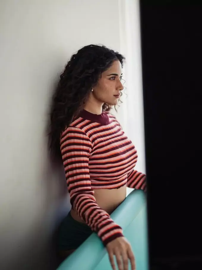 Ruhani Sharma4