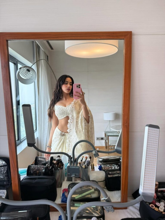 Janhvi Kapoor 4