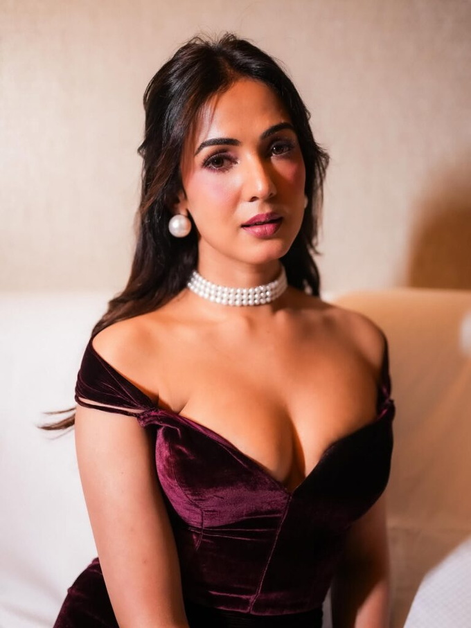 Sonal Chauhan2